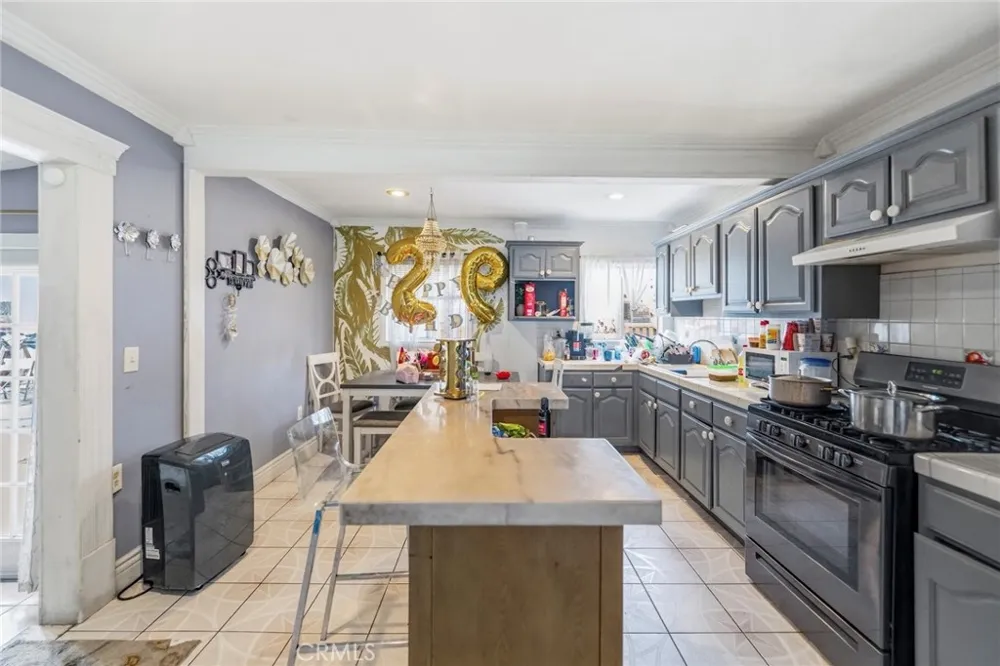 4736 Benham Avenue Baldwin Park, CA 91706