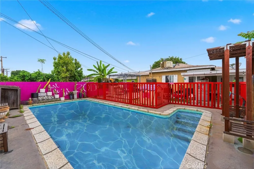 4736 Benham Avenue Baldwin Park, CA 91706