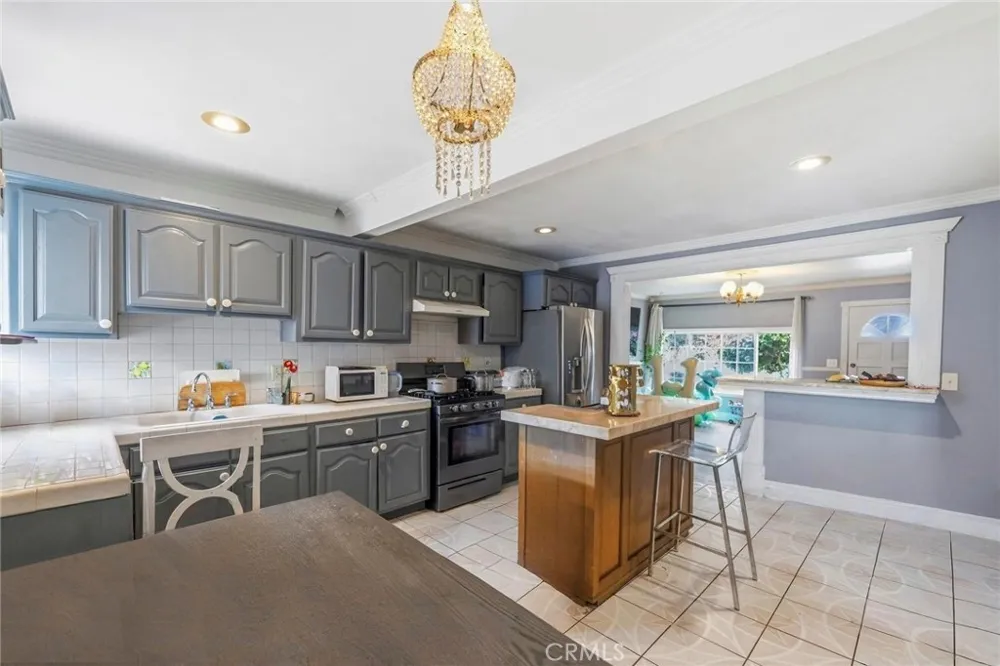 4736 Benham Avenue Baldwin Park, CA 91706