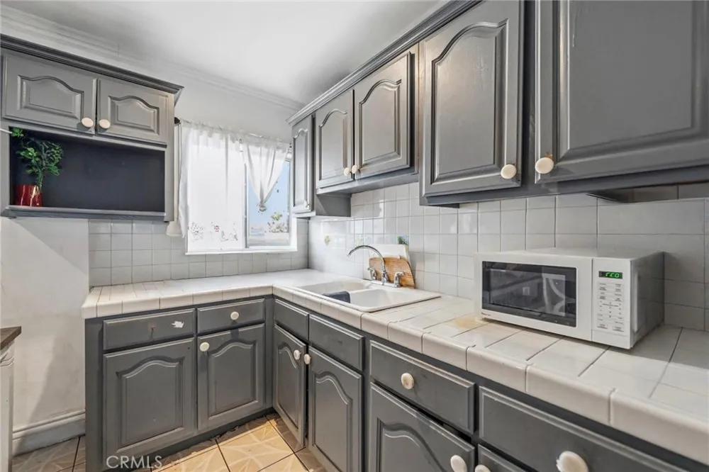 4736 Benham Avenue Baldwin Park, CA 91706