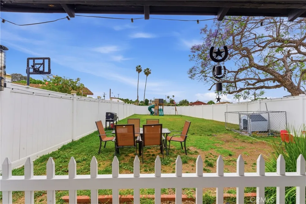 14335 Leffingwell Whittier, CA 90604