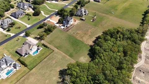 29 Lake Breeze Drive