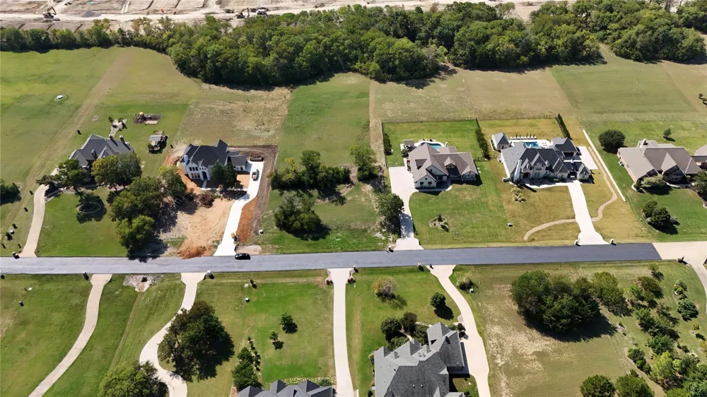 29 Lake Breeze Drive McKinney, TX 75071