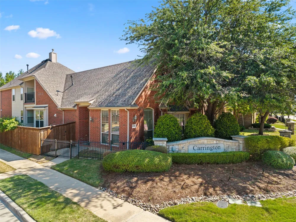 2476 Deer Run Lewisville, TX 75067
