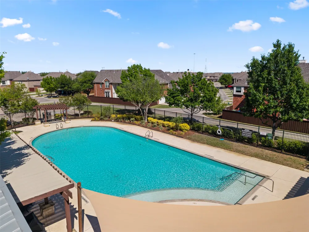 2476 Deer Run Lewisville, TX 75067