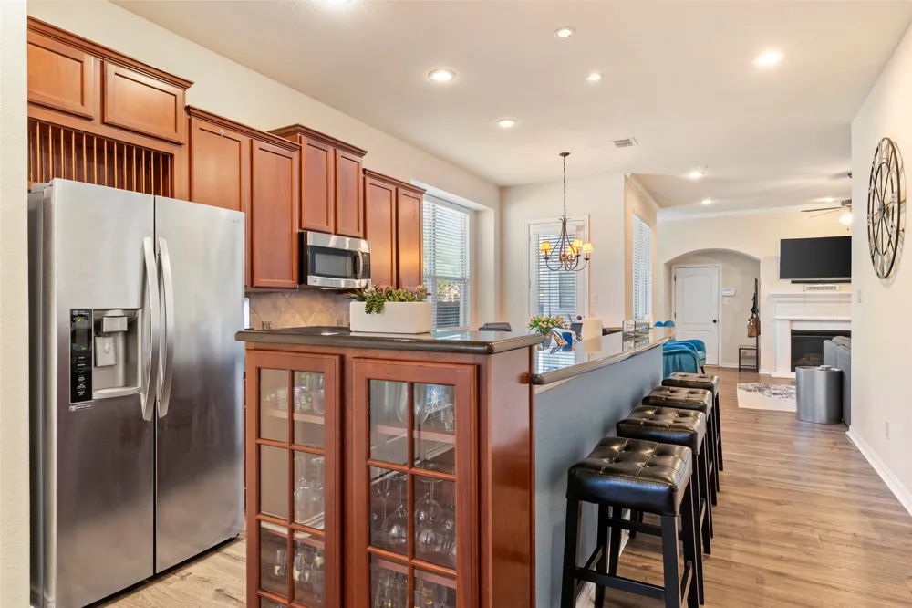 2476 Deer Run Lewisville, TX 75067