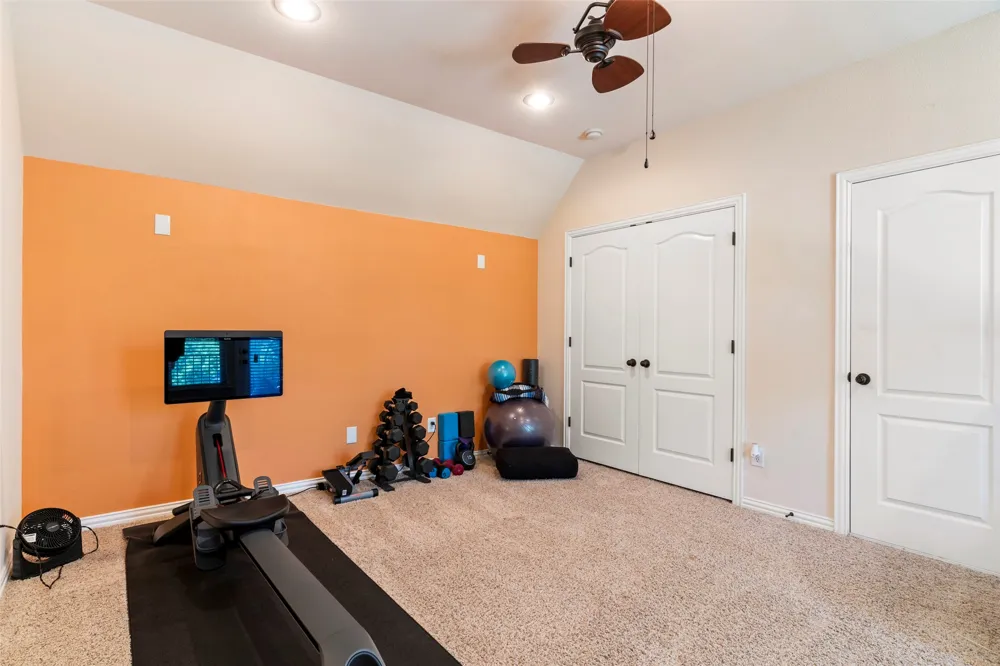 2476 Deer Run Lewisville, TX 75067