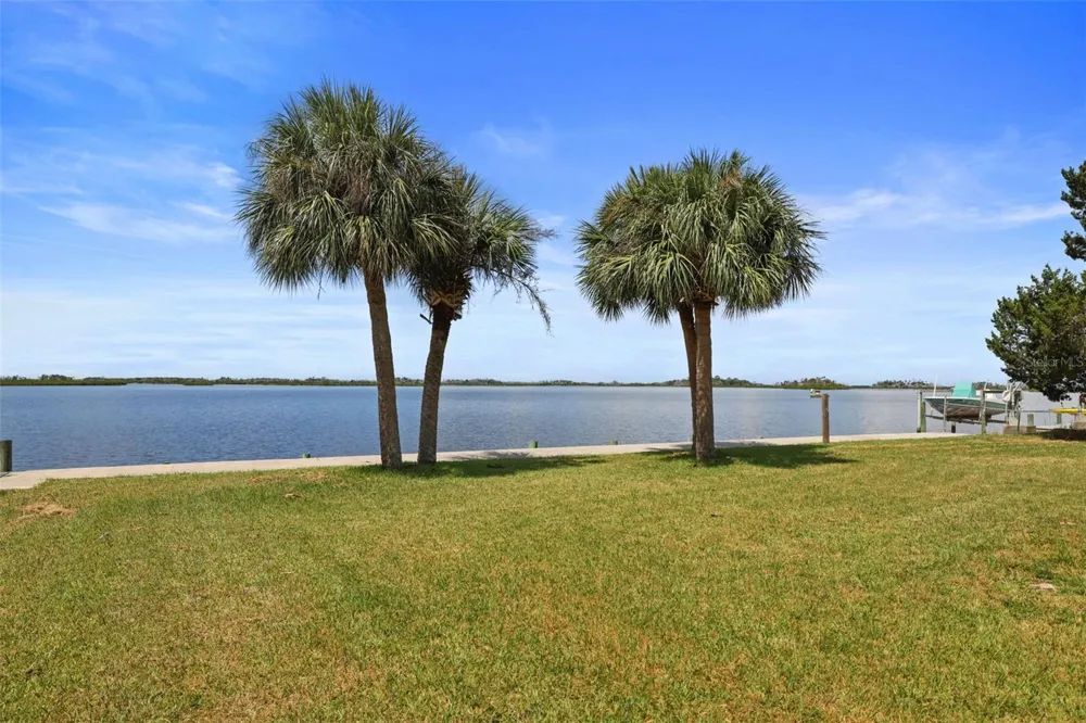 11930 W BAYSHORE DRIVE Crystal River, FL 34429