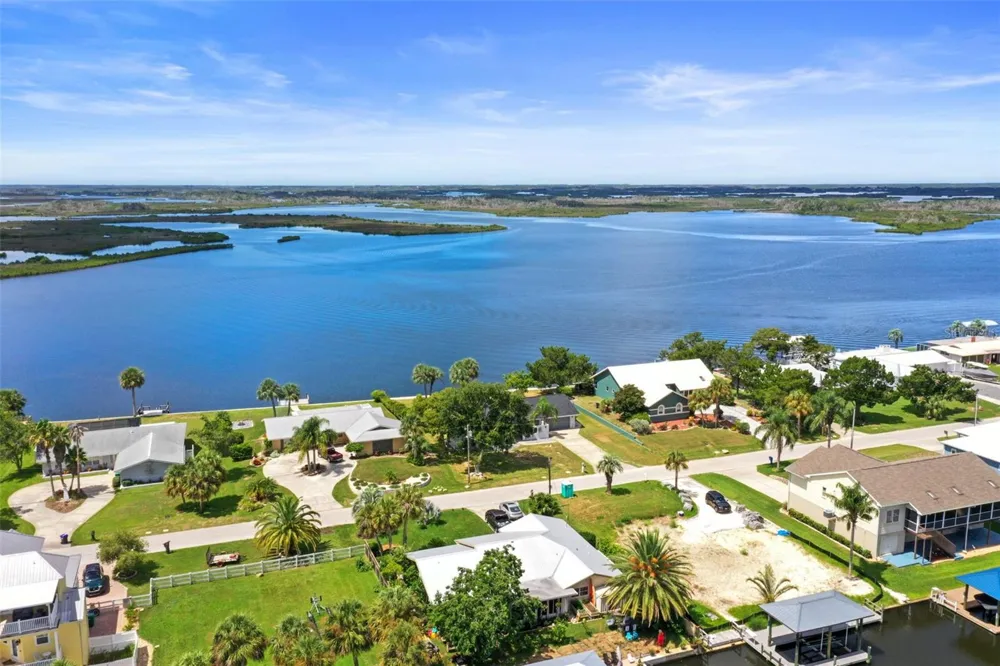 11930 W BAYSHORE DRIVE Crystal River, FL 34429