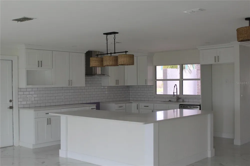 11930 W BAYSHORE DRIVE Crystal River, FL 34429