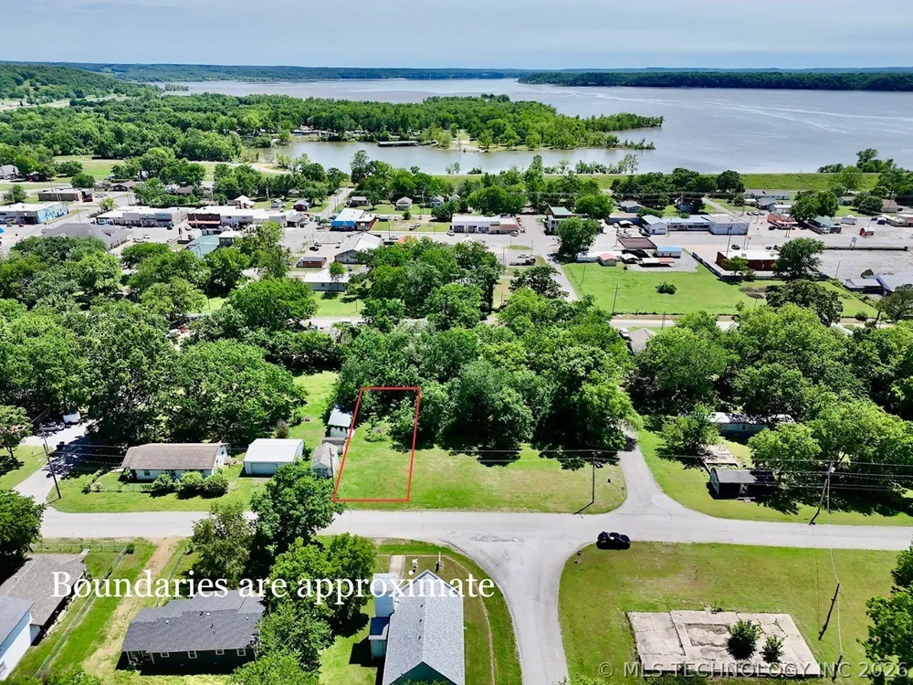 210 W Frontier Street Salina, OK 74365