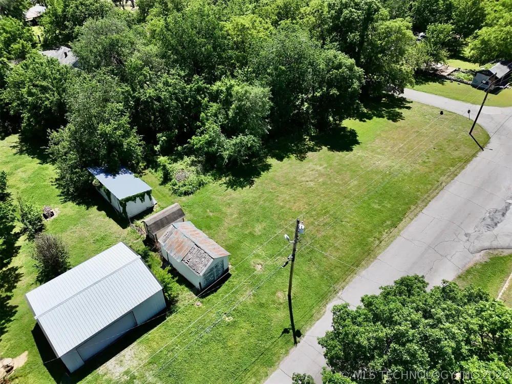 210 W Frontier Street Salina, OK 74365