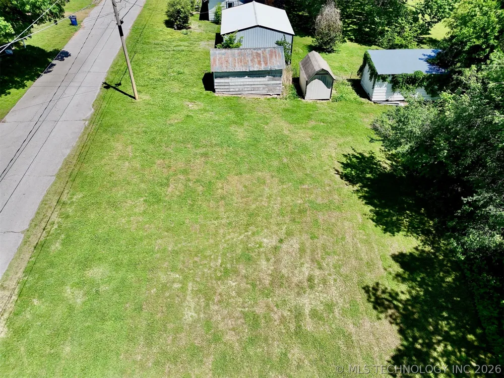 210 W Frontier Street Salina, OK 74365