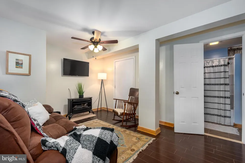 400 BEAR DRIVE E Oakland, MD 21550