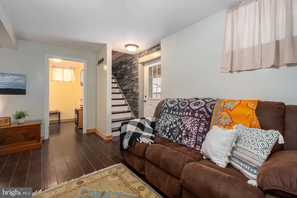 400 BEAR DRIVE E Oakland, MD 21550