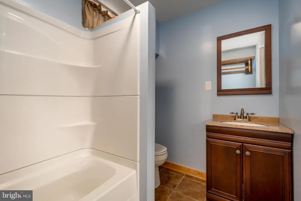 400 BEAR DRIVE E Oakland, MD 21550