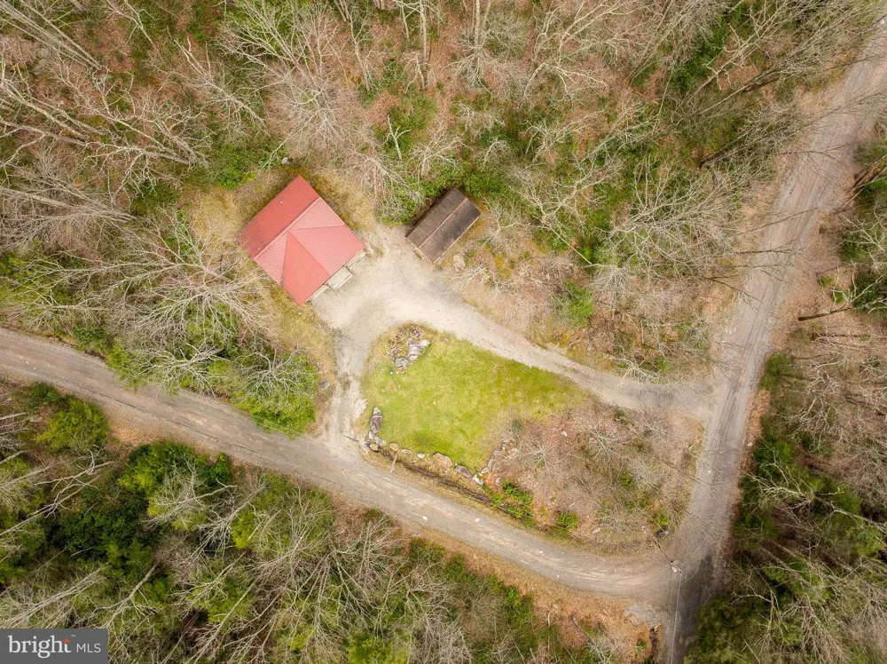 400 BEAR DRIVE E Oakland, MD 21550