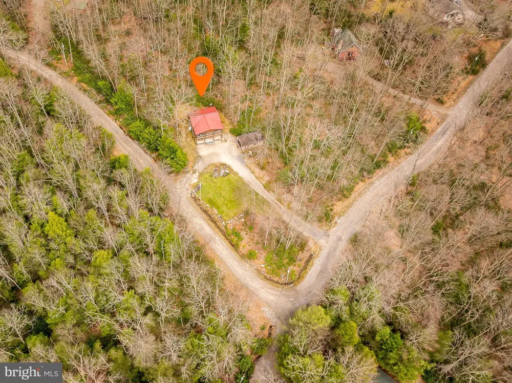 400 BEAR DRIVE E Oakland, MD 21550