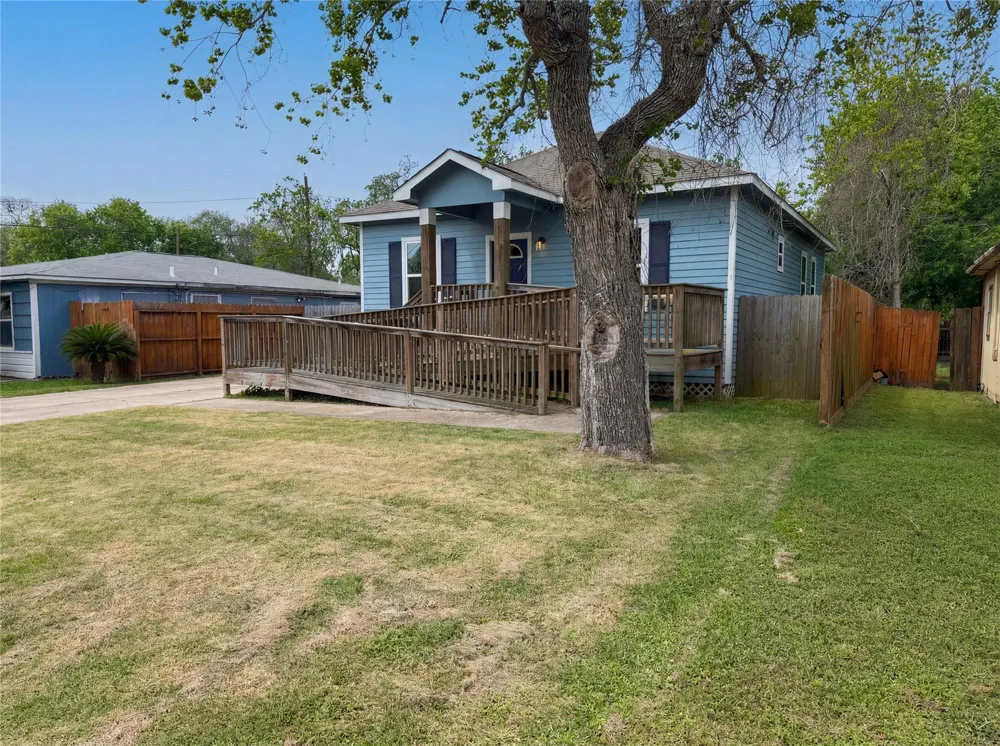 4414 Edward Street Texas City, TX 77591