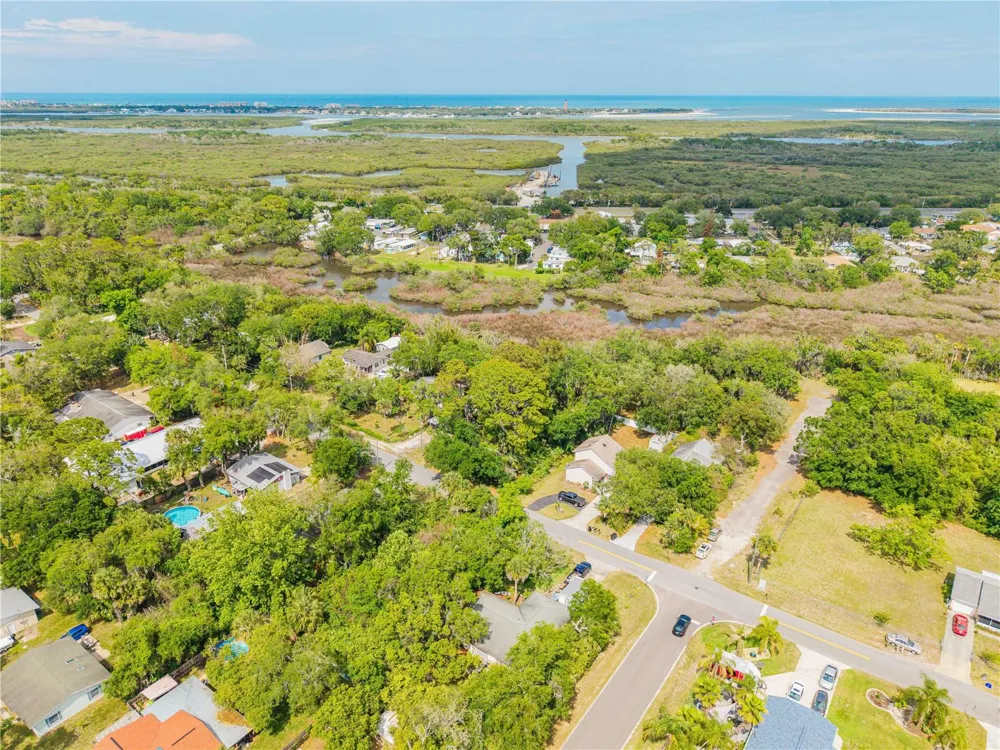 BROOKLINE AVENUE New Smyrna Beach, FL 32168