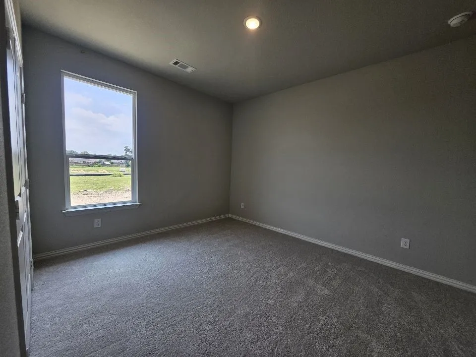 3005 Leopard Lane Ennis, TX 75119