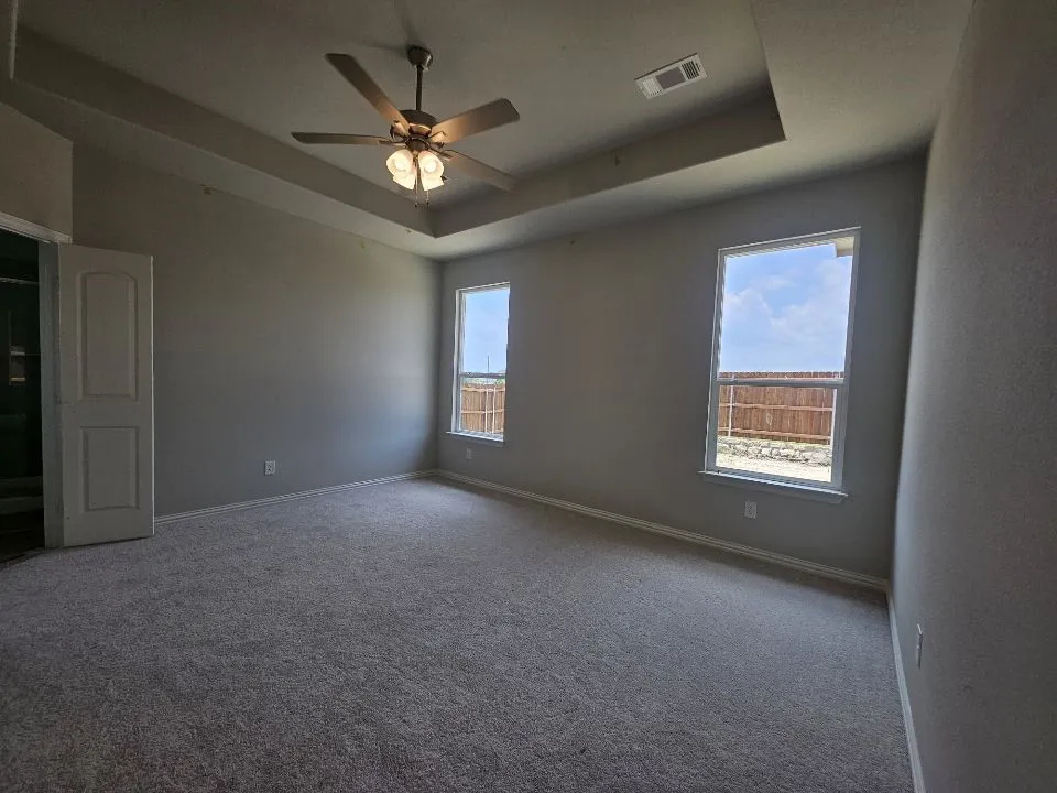 3005 Leopard Lane Ennis, TX 75119