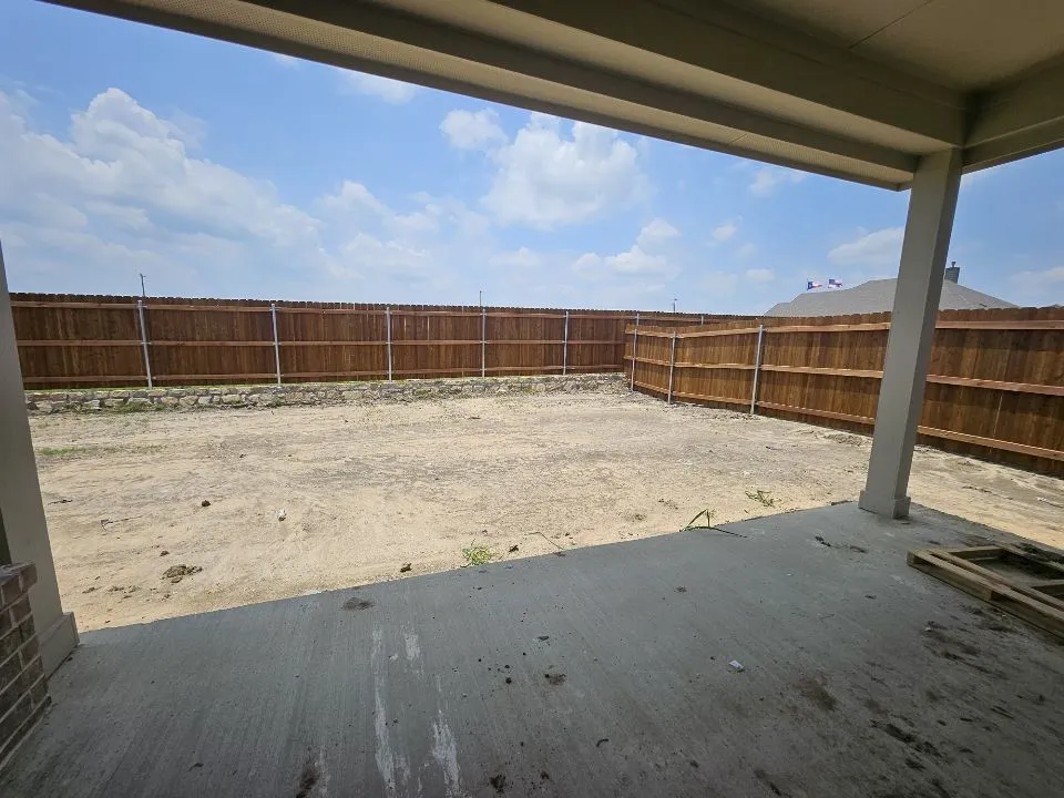 3005 Leopard Lane Ennis, TX 75119