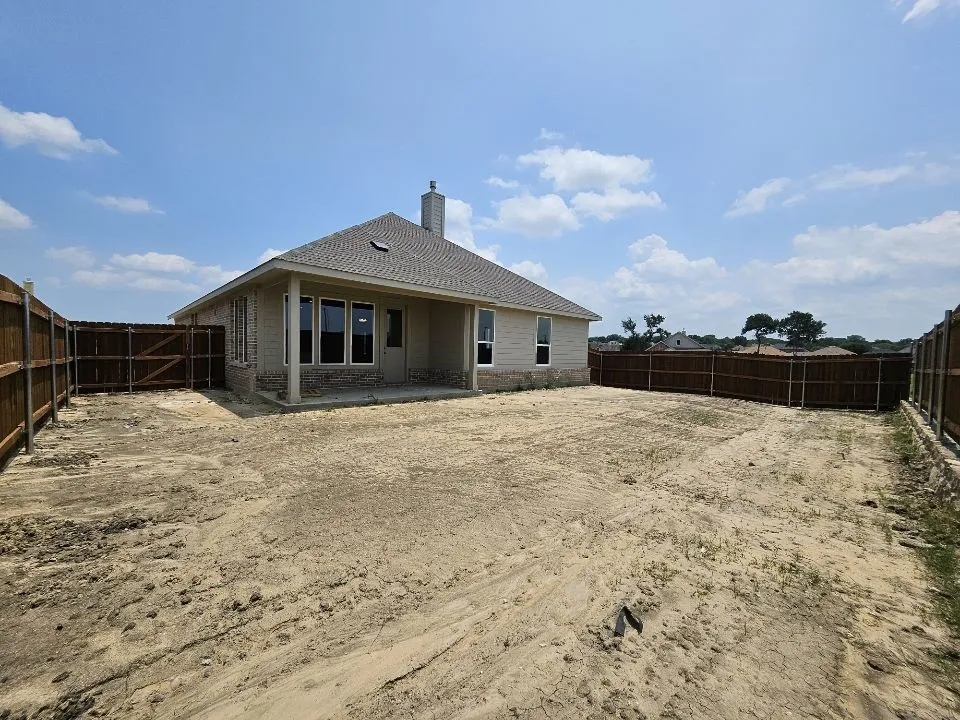 3005 Leopard Lane Ennis, TX 75119