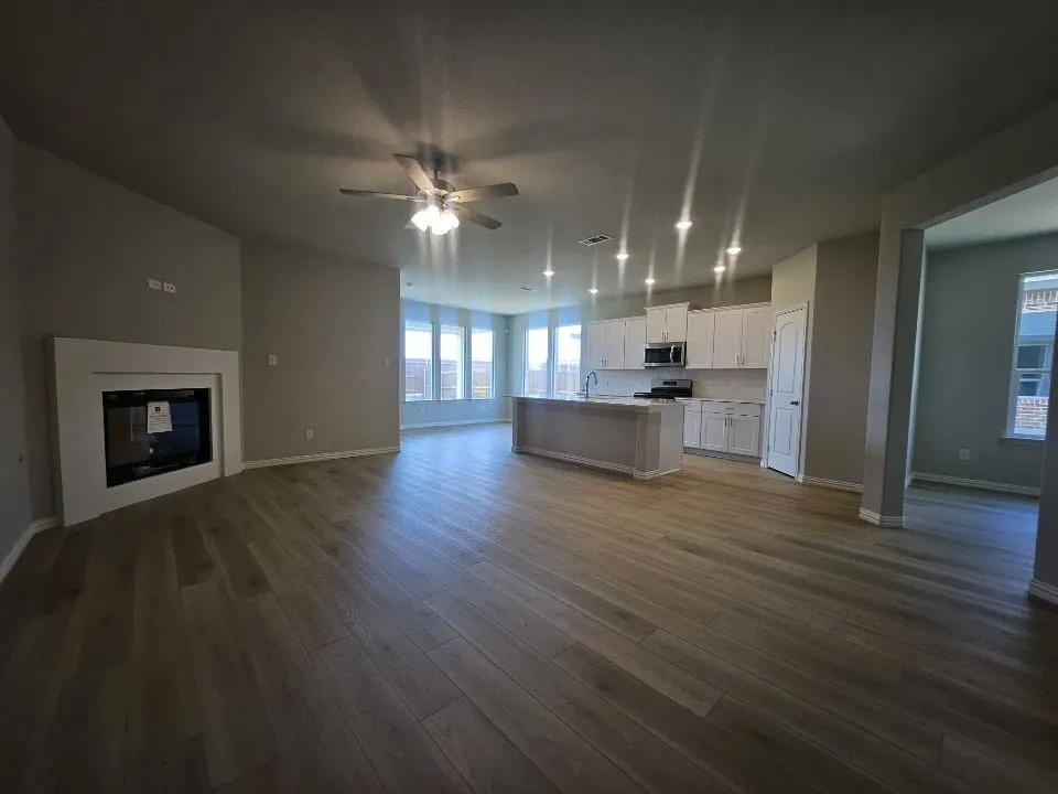 3005 Leopard Lane Ennis, TX 75119