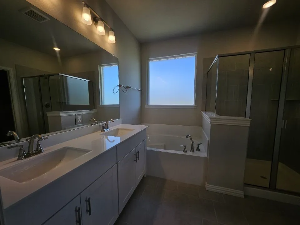 3005 Leopard Lane Ennis, TX 75119