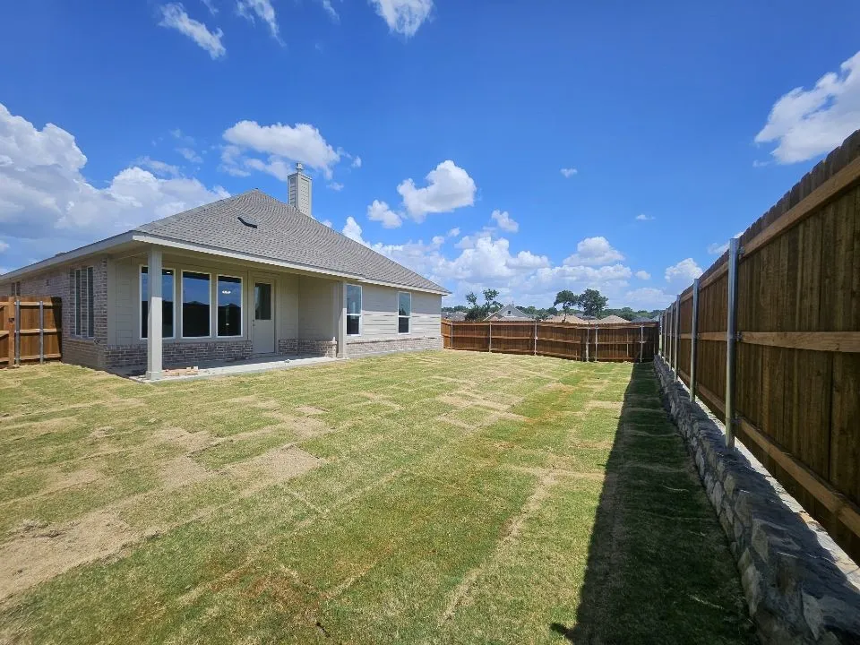 3005 Leopard Lane Ennis, TX 75119