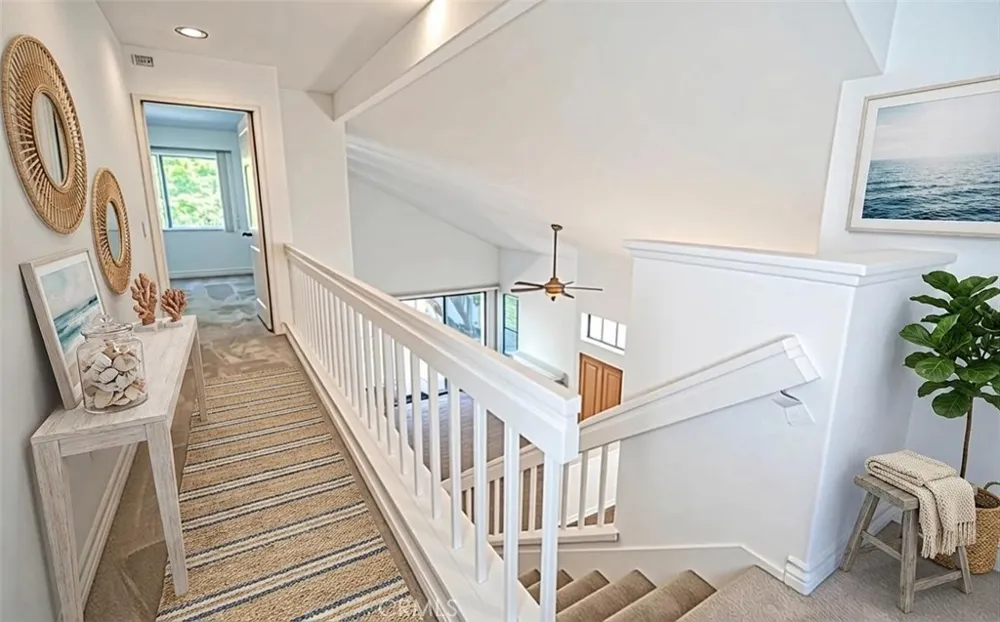 4797 Taranto Oak Park, CA 91377