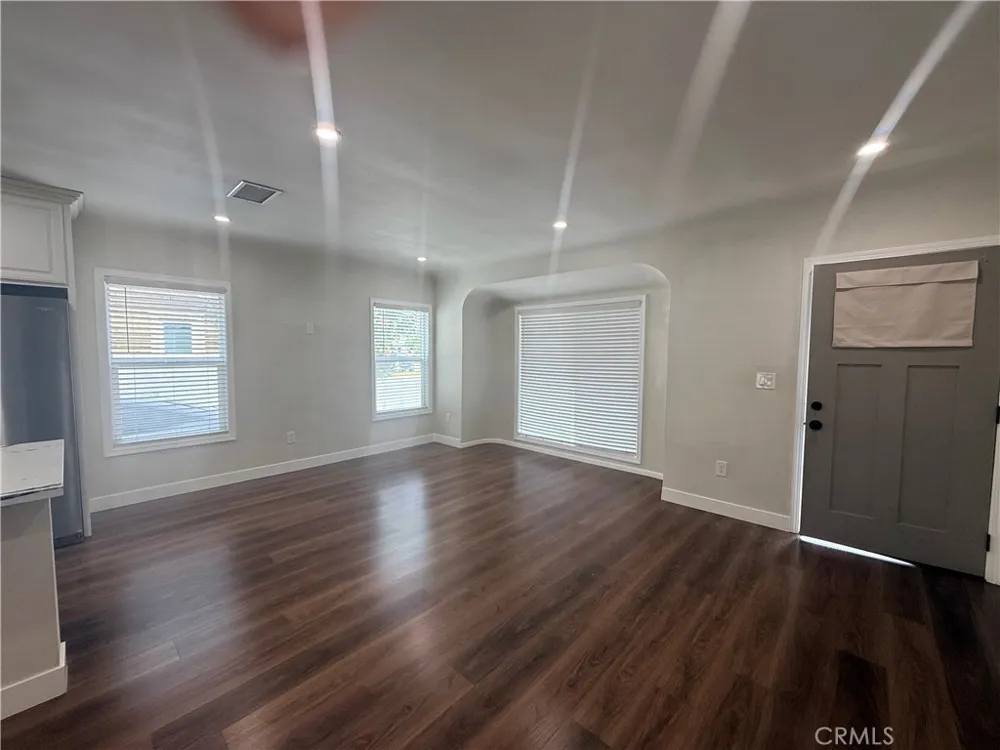 3688 Taft Riverside, CA 92503