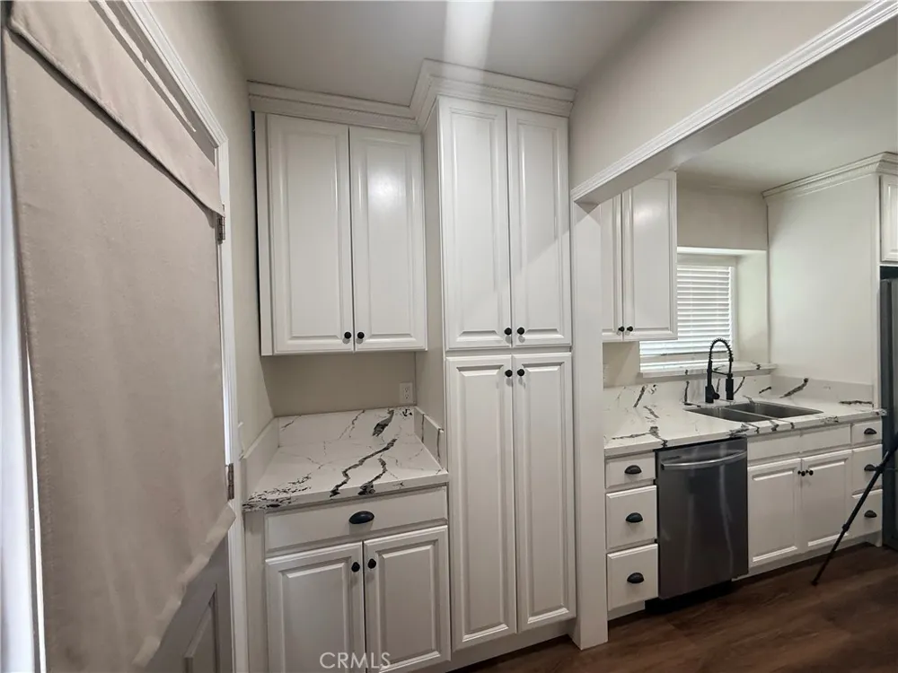 3688 Taft Riverside, CA 92503