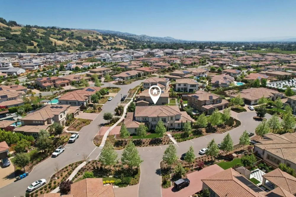 18600 Corte Arcangel Morgan Hill, CA 95037