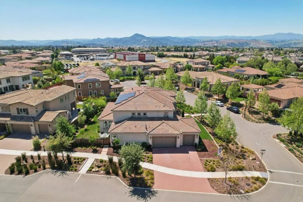 18600 Corte Arcangel Morgan Hill, CA 95037