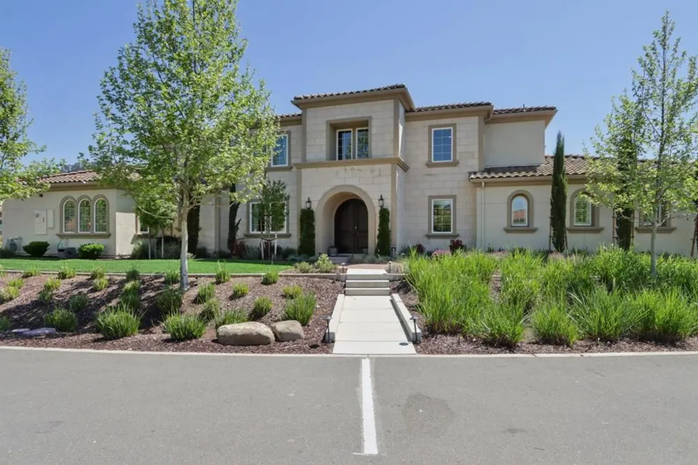 18600 Corte Arcangel Morgan Hill, CA 95037
