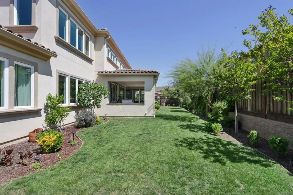 18600 Corte Arcangel Morgan Hill, CA 95037