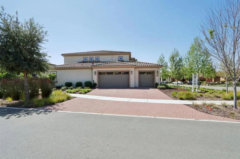 18600 Corte Arcangel Morgan Hill, CA 95037