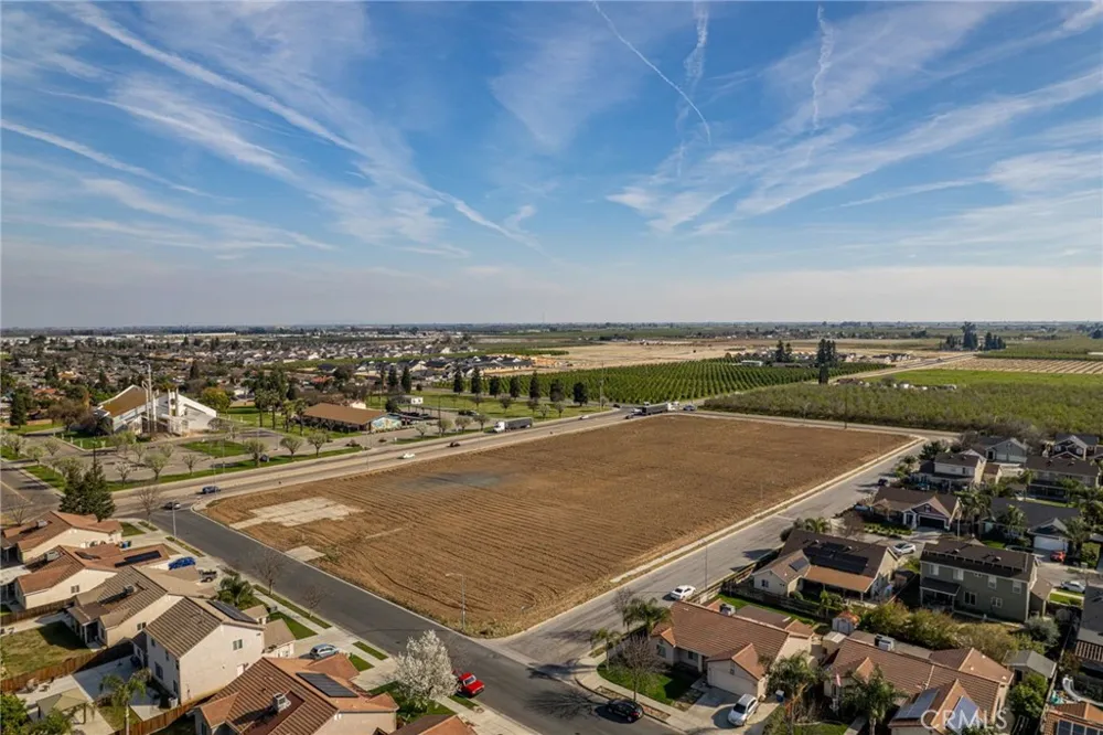 1765 Bethel Sanger, CA 93657