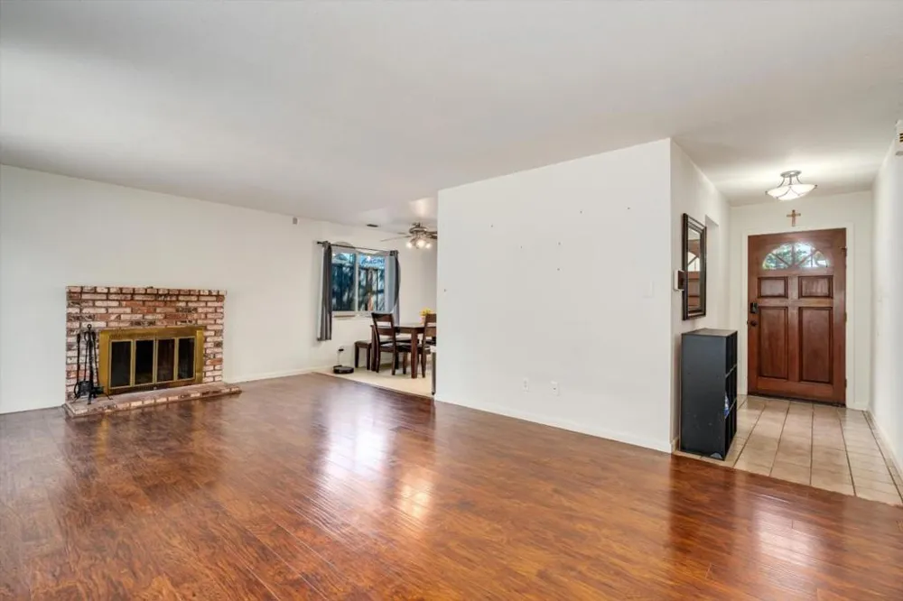 523 Thomas Circle Suisun City, CA 94585