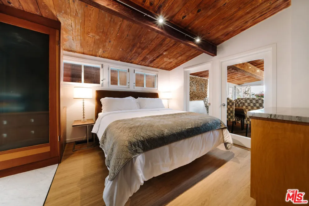 936 Palisades Beach Road Santa Monica, CA 90403
