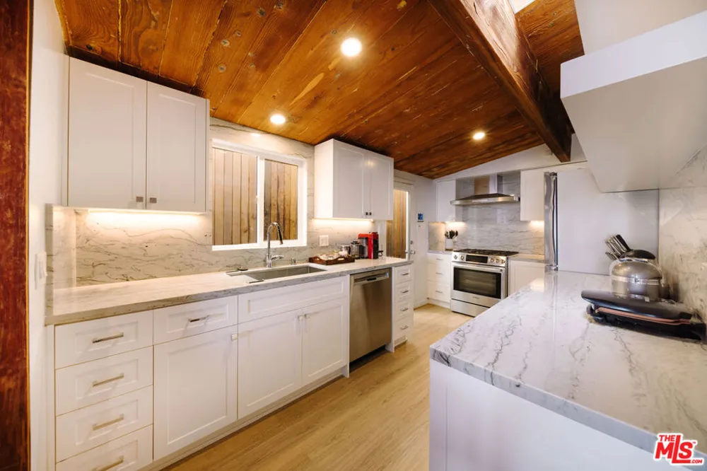 936 Palisades Beach Road Santa Monica, CA 90403