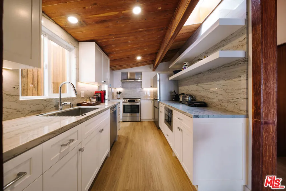 936 Palisades Beach Road Santa Monica, CA 90403