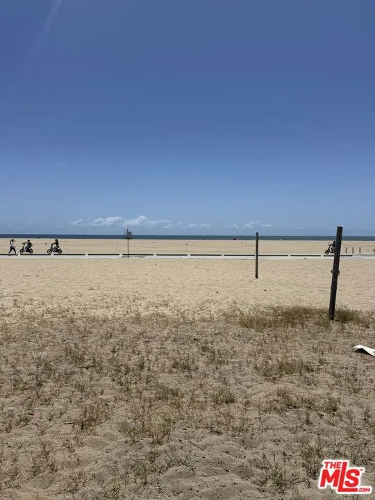 936 Palisades Beach Road Santa Monica, CA 90403