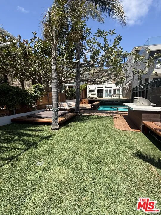 936 Palisades Beach Road Santa Monica, CA 90403