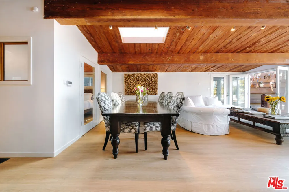 936 Palisades Beach Road Santa Monica, CA 90403
