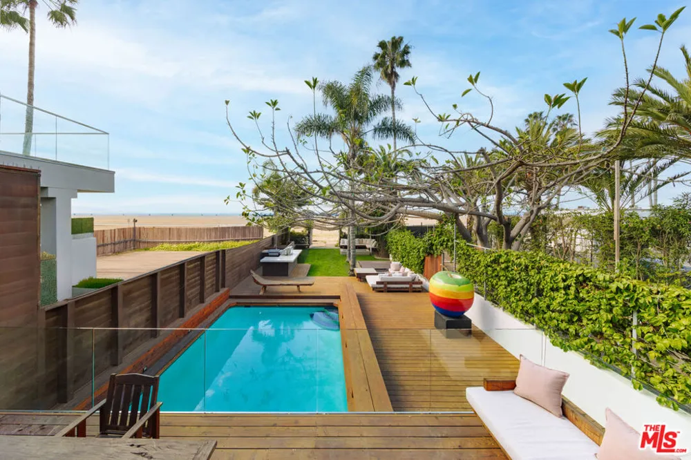 936 Palisades Beach Road Santa Monica, CA 90403