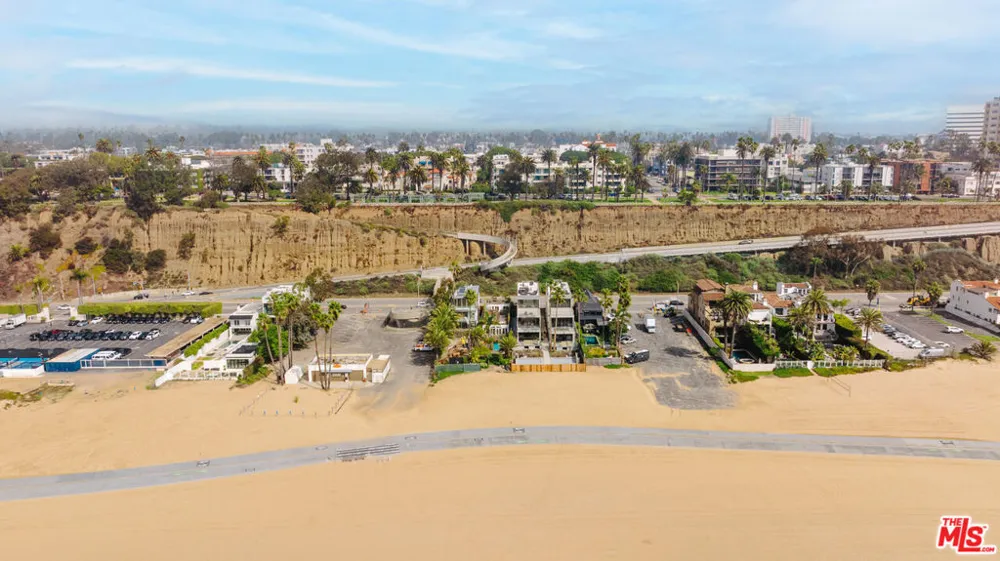 936 Palisades Beach Road Santa Monica, CA 90403