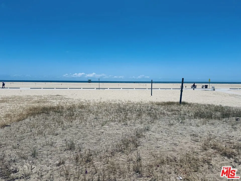 936 Palisades Beach Road Santa Monica, CA 90403